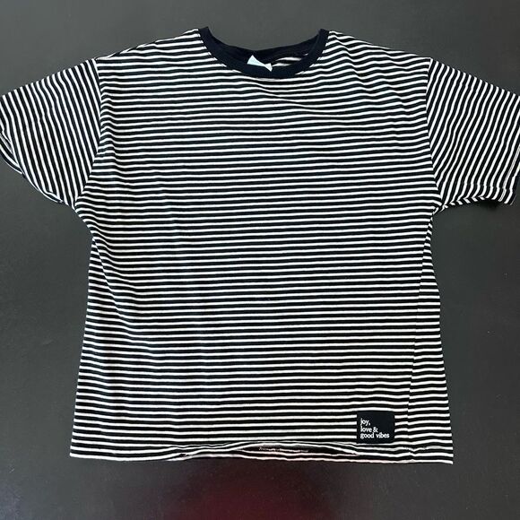 Zara Kids Tee - Picture 2 of 4